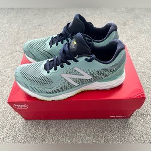 New Balance 880 Fresh Foam Size 9 Running Shoes